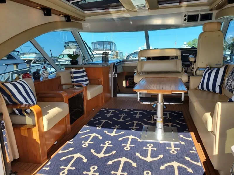 Slide: The Image of Sea Ray 60 Sundancer 2006 - 2