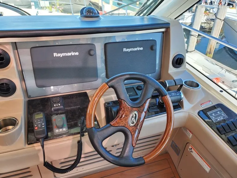 Slide: The Image of Sea Ray 60 Sundancer 2006 - 20