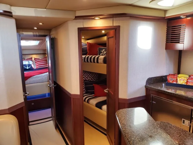 Slide: The Image of Sea Ray 60 Sundancer 2006 - 28