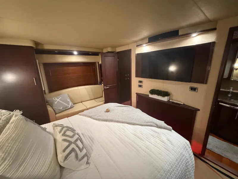 Slide: The Image of Sea Ray 60 Sundancer 2006 - 3