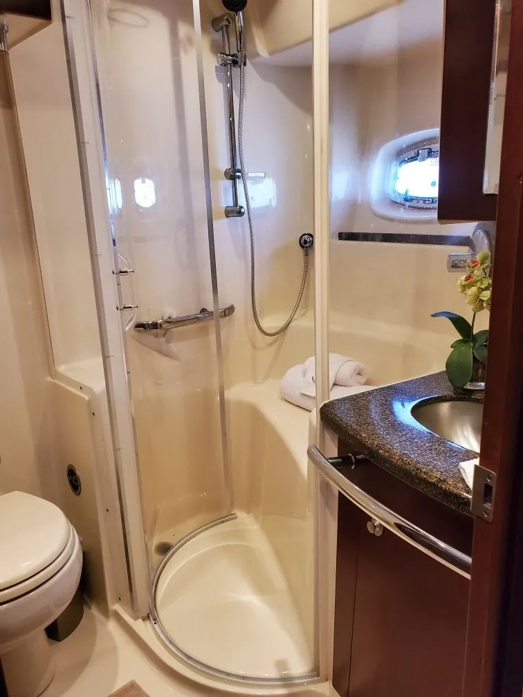 Slide: The Image of Sea Ray 60 Sundancer 2006 - 36
