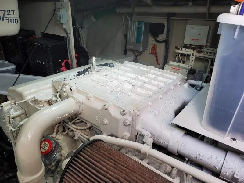 Slide: The Image of Sea Ray 60 Sundancer 2006 - 41