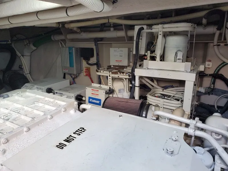 Slide: The Image of Sea Ray 60 Sundancer 2006 - 44