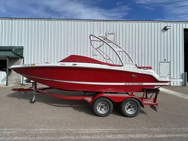 The Image of Four Winns HD200 2019 - 1