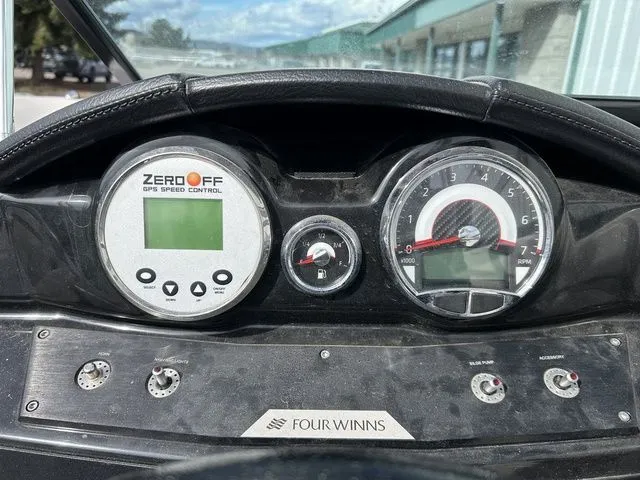 Slide: The Image of Four Winns HD200 2019 - 19