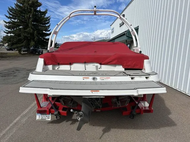 Slide: The Image of Four Winns HD200 2019 - 3