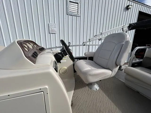 Slide: The Image of Manitou Aurora 22 2012 - 23