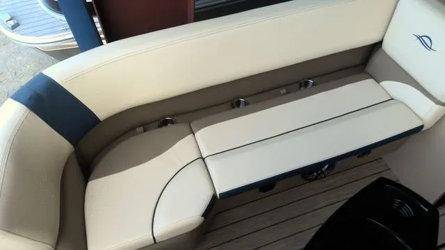 Slide: The Image of SunCatcher Select 322SL 2026 - 13