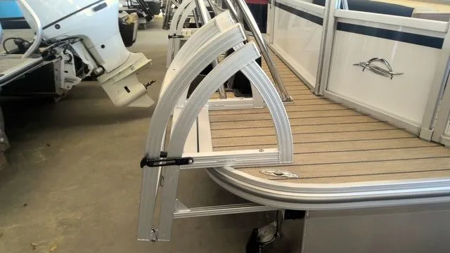 Slide: The Image of SunCatcher Select 322SL 2026 - 2