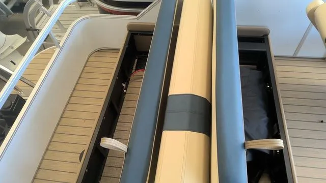 Slide: The Image of SunCatcher Select 322SL 2026 - 4