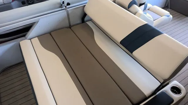 Slide: The Image of SunCatcher Select 322SL 2026 - 5