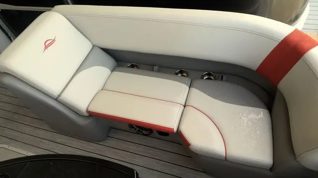 Slide: The Image of SunCatcher Select 322RC 2026 - 6