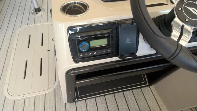 Slide: The Image of SunCatcher Select 322RC 2026 - 7