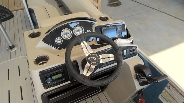 Slide: The Image of SunCatcher Select 322RC 2026 - 8