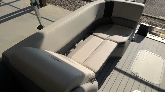 Slide: The Image of SunCatcher Select 322RC 2026 - 9