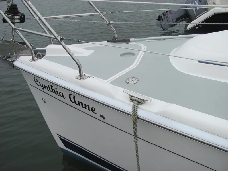Slide: The Image of Hunter 33 sailboat, 2008 model, docked at the water. - 13