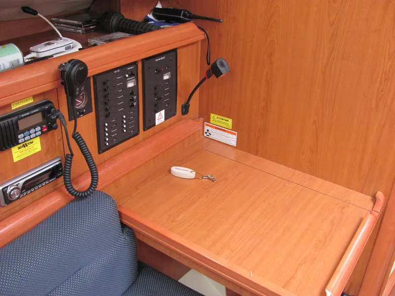 Slide: The Image of Navigation station on a 2008 Hunter 33 yacht. - 4
