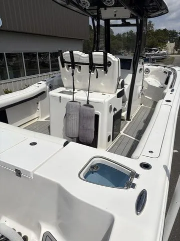 Slide: The Image of Tidewater 280 CC Adventure 2022 - 3