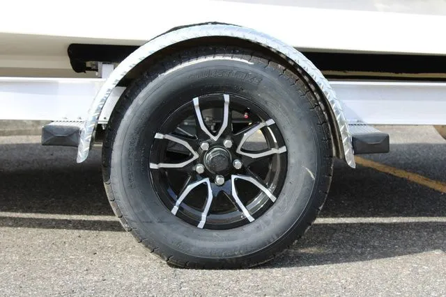 Slide: The Image of Pioneer 180 Islander 2026 - 10