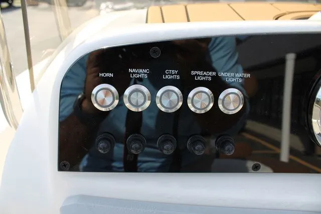 Slide: The Image of Pioneer 180 Islander 2026 - 23