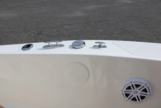 Slide: The Image of Pioneer 180 Islander 2026 - 31