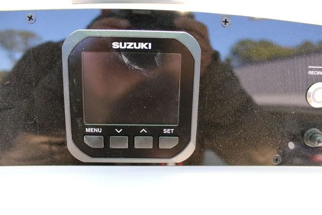 Slide: The Image of Pioneer 220 Bay Sport 2026 - 20