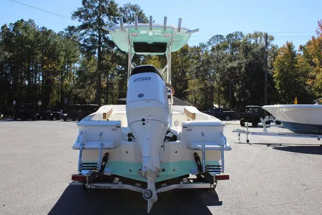 Slide: The Image of Pioneer 220 Bay Sport 2026 - 4