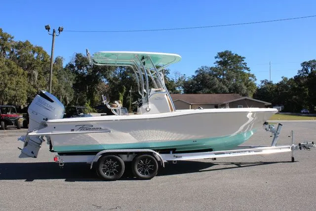 Slide: The Image of Pioneer 220 Bay Sport 2026 - 6