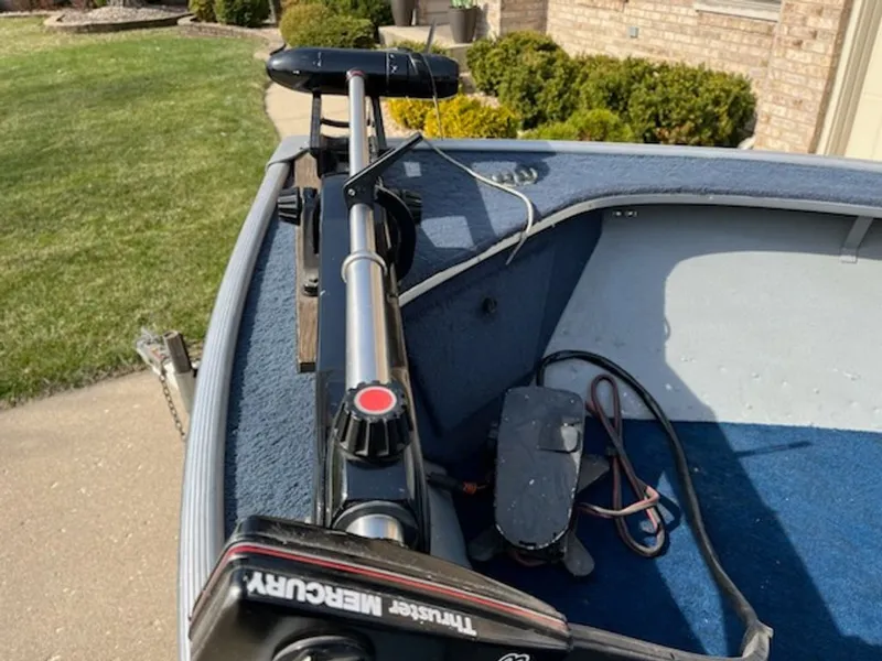 Slide: The Image of Alumacraft Lunker 1987 - 10