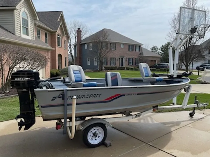 Slide: The Image of Alumacraft Lunker 1987 - 25