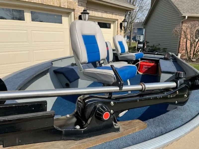 Slide: The Image of Alumacraft Lunker 1987 - 30