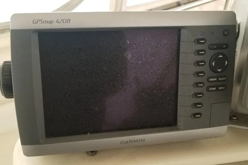 Slide: The Image of Garmin GPSmap 4208 device on a 2002 Sea Ray Sundancer 320 boat. - 10