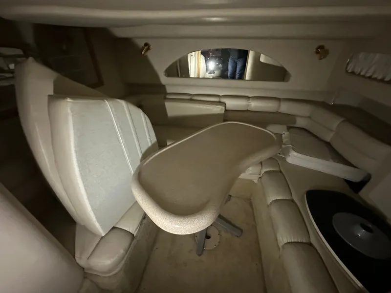 Slide: The Image of Interior of 1997 Sea Ray Sundancer 400 yacht. - 10