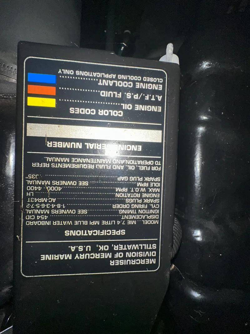 Slide: The Image of Engine plate of 1997 Sea Ray Sundancer 400. - 16