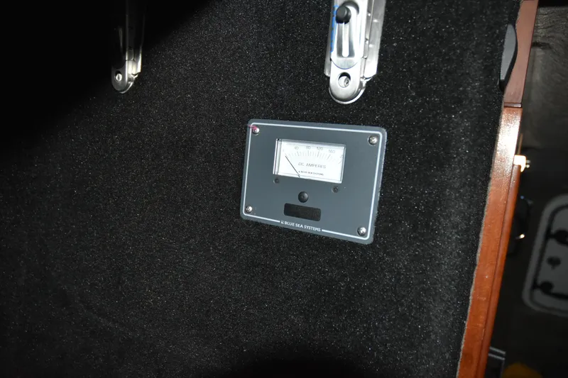 Slide: The Image of DC ammeter on 2005 SAFE Boats 33 Full Cabin interior panel. - 77