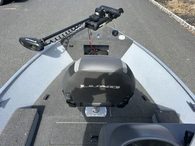 Slide: The Image of Lund 1600 Fury SS 2022 - 3