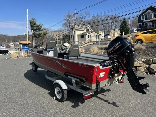 Slide: The Image of Lund 1600 Fury SS 2022 - 6