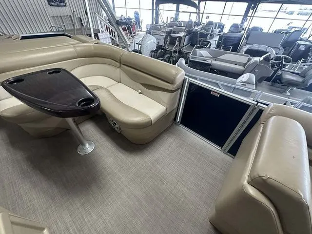 Slide: The Image of Bennington 22SSX 2017 - 8