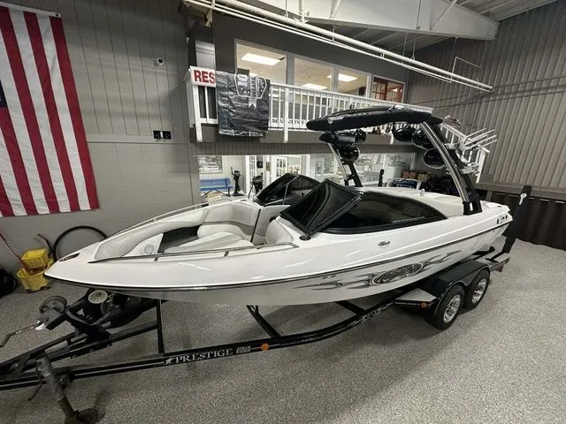The Image of Malibu Wakesetter Vlx 21 2005 - 1