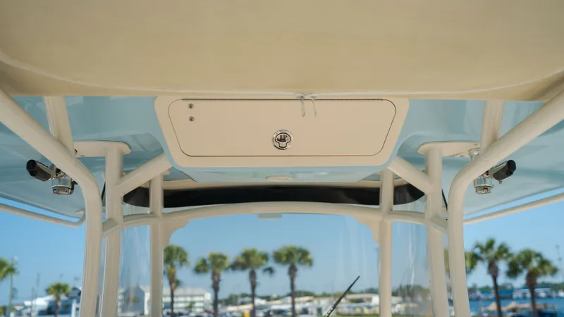 Slide: The Image of Interior view of the 2019 Grady-White Canyon 306 boat model. - 18