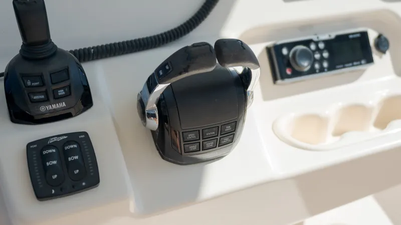 Slide: The Image of Control console of Grady-White Canyon 306 boat, year 2019. - 28