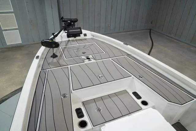 Slide: The Image of Vexus AVX2180CC 2022 - 12