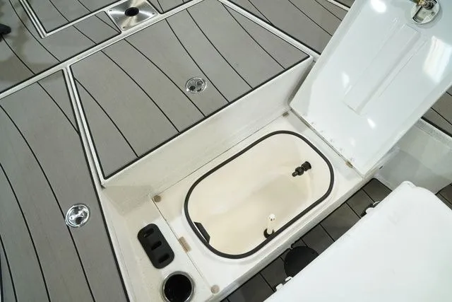 Slide: The Image of Vexus AVX2180CC 2022 - 15