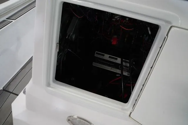 Slide: The Image of Vexus AVX2180CC 2022 - 16