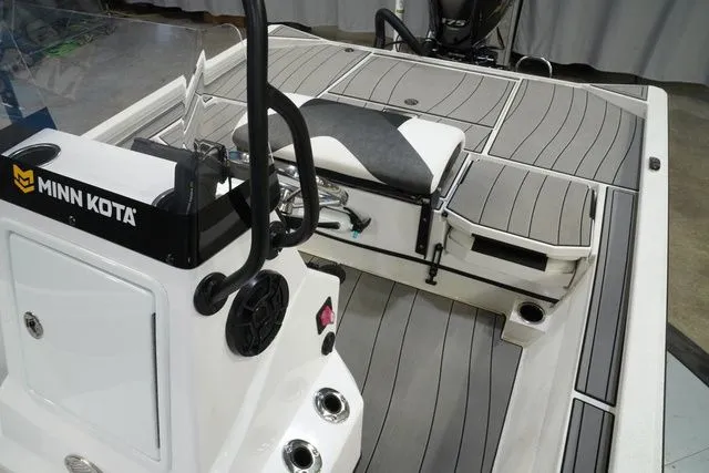 Slide: The Image of Vexus AVX2180CC 2022 - 17