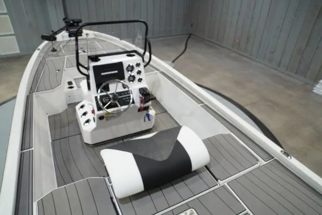 Slide: The Image of Vexus AVX2180CC 2022 - 23