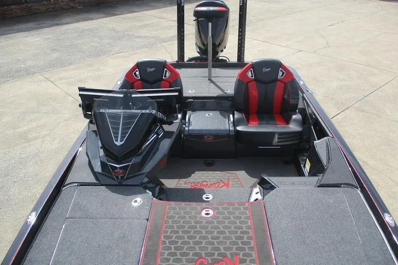 Slide: The Image of 2025 Ranger Z520R boat interior with dual seats and advanced dashboard. - 4