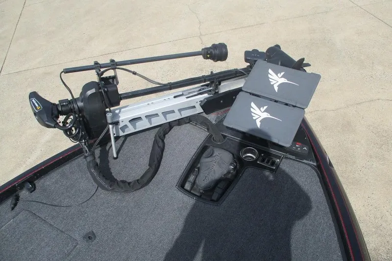 Slide: The Image of 2025 Ranger Z520R boat deck with trolling motor and dual fish finders. - 8