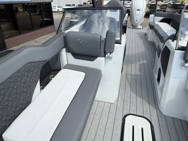 Slide: The Image of Veranda V One 2026 - 19