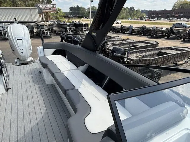 Slide: The Image of Veranda V One 2026 - 21